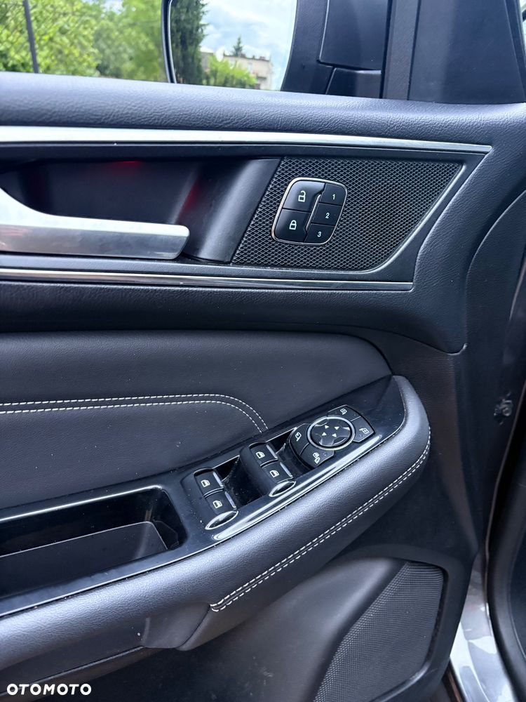 Ford S-Max - 7