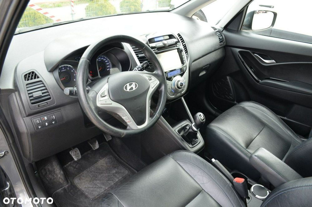 Hyundai ix20 - 24