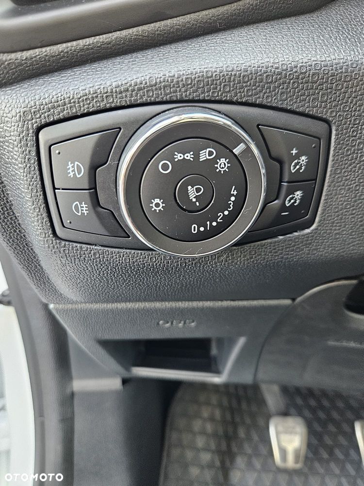 Ford EcoSport 1.5 EcoBlue ST-LINE - 29