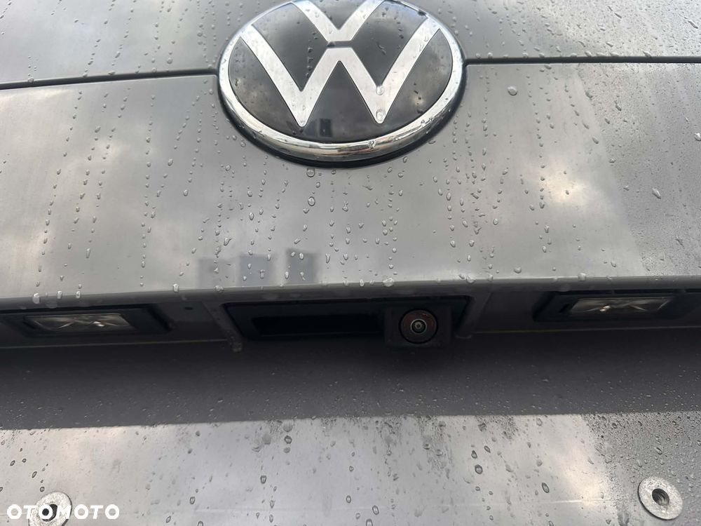 Volkswagen Multivan - 8