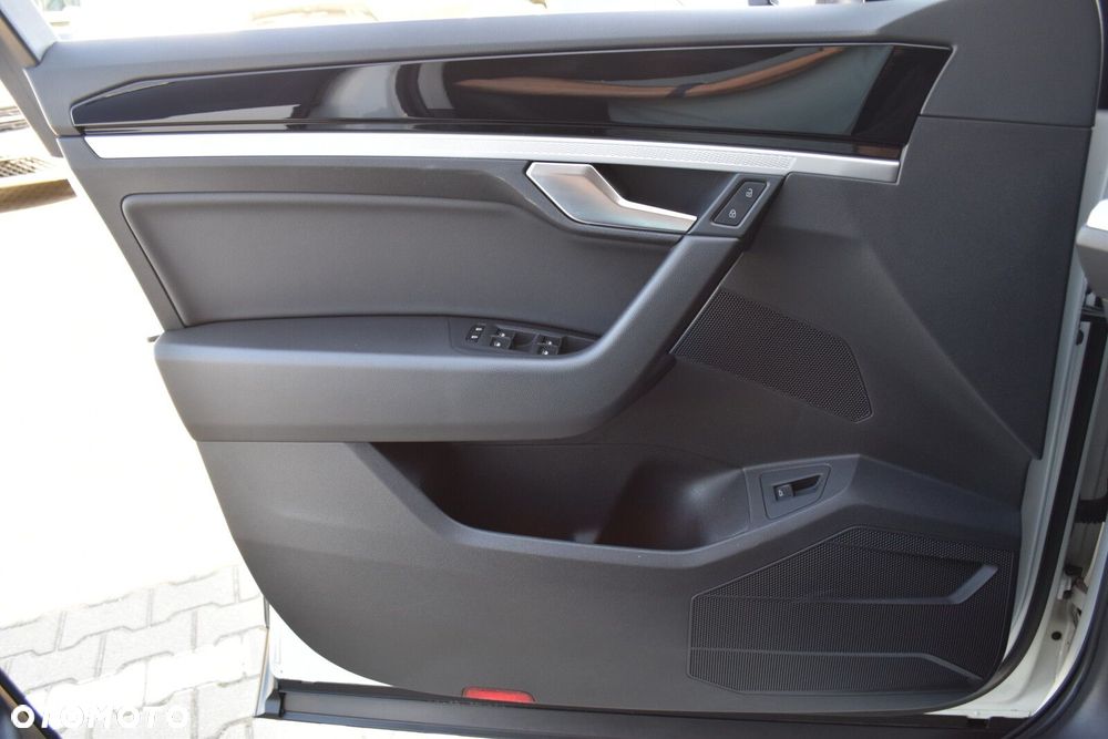 Volkswagen Touareg - 29