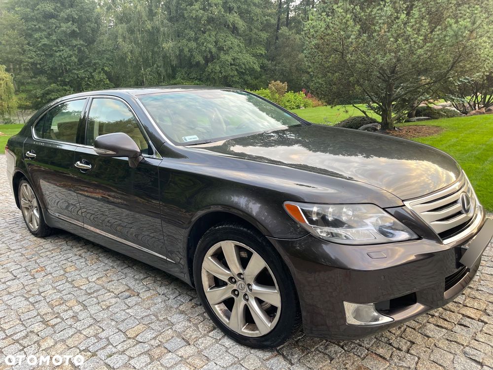 Lexus LS - 2