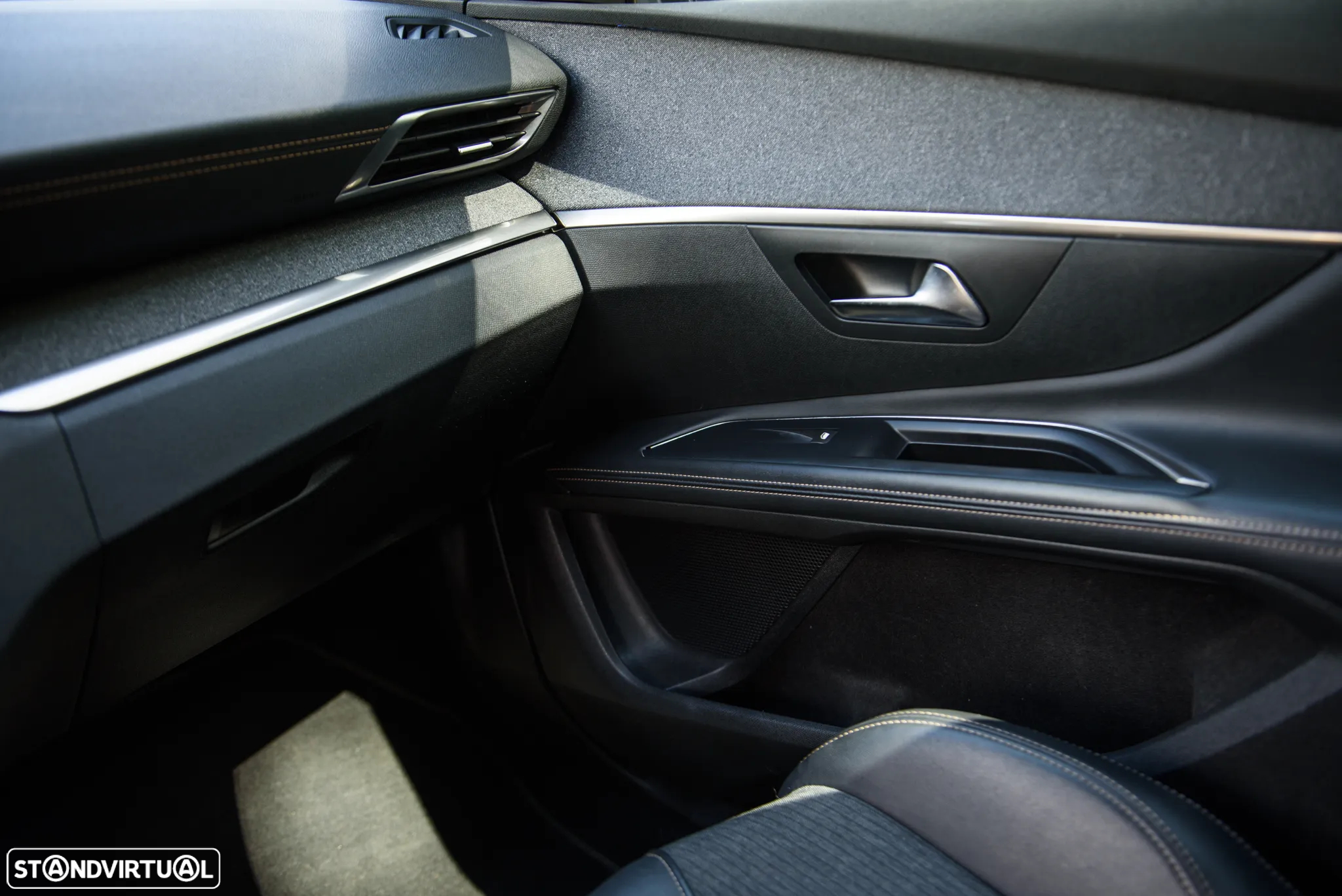 Peugeot 5008 1.5 BlueHDi GT Line EAT8 - 37