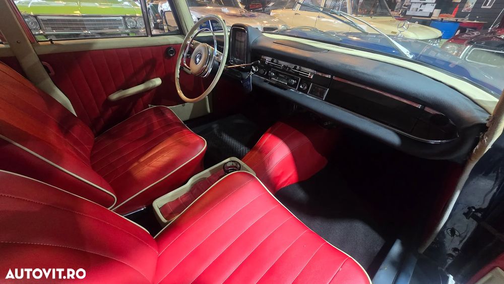 Mercedes-Benz W110/W111 - 21