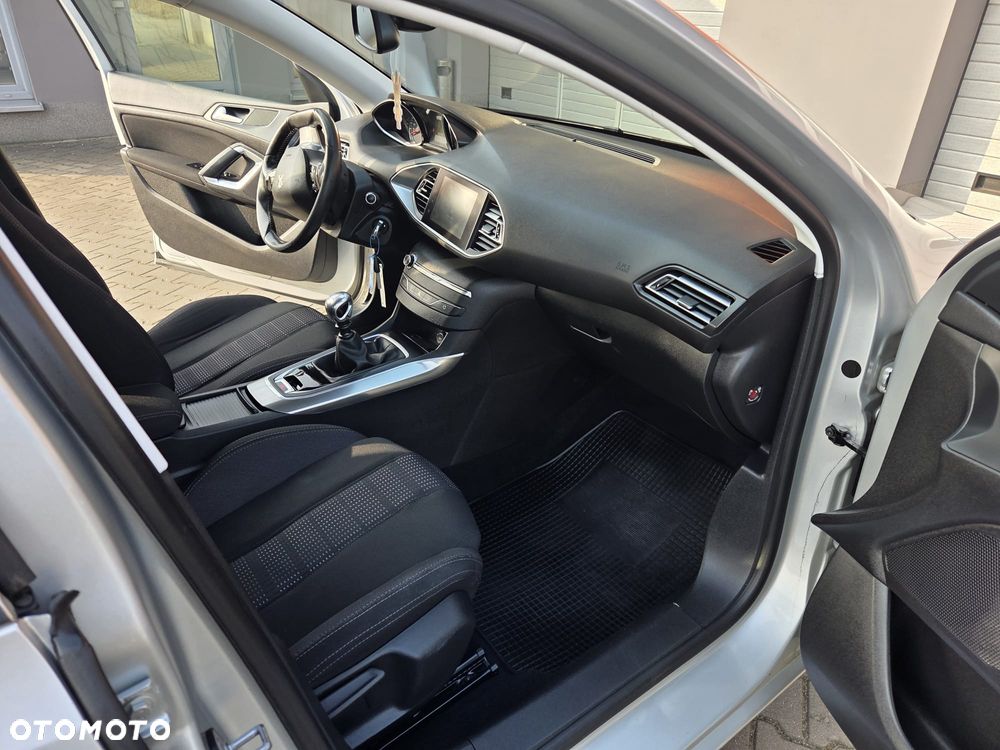 Peugeot 308 BlueHDi 120 Stop & Start Active - 10