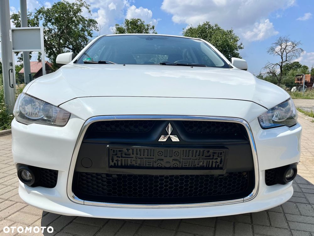 Mitsubishi Lancer 1.5 Invite - 2