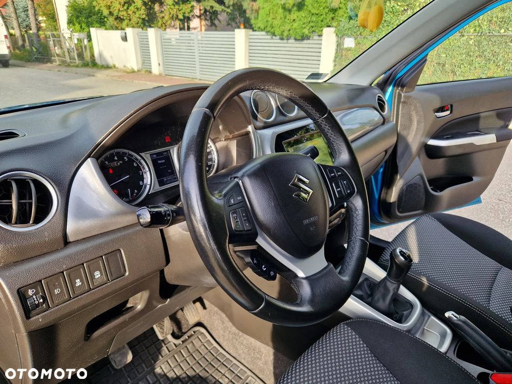 Suzuki Vitara 1.6 Premium 2WD - 18