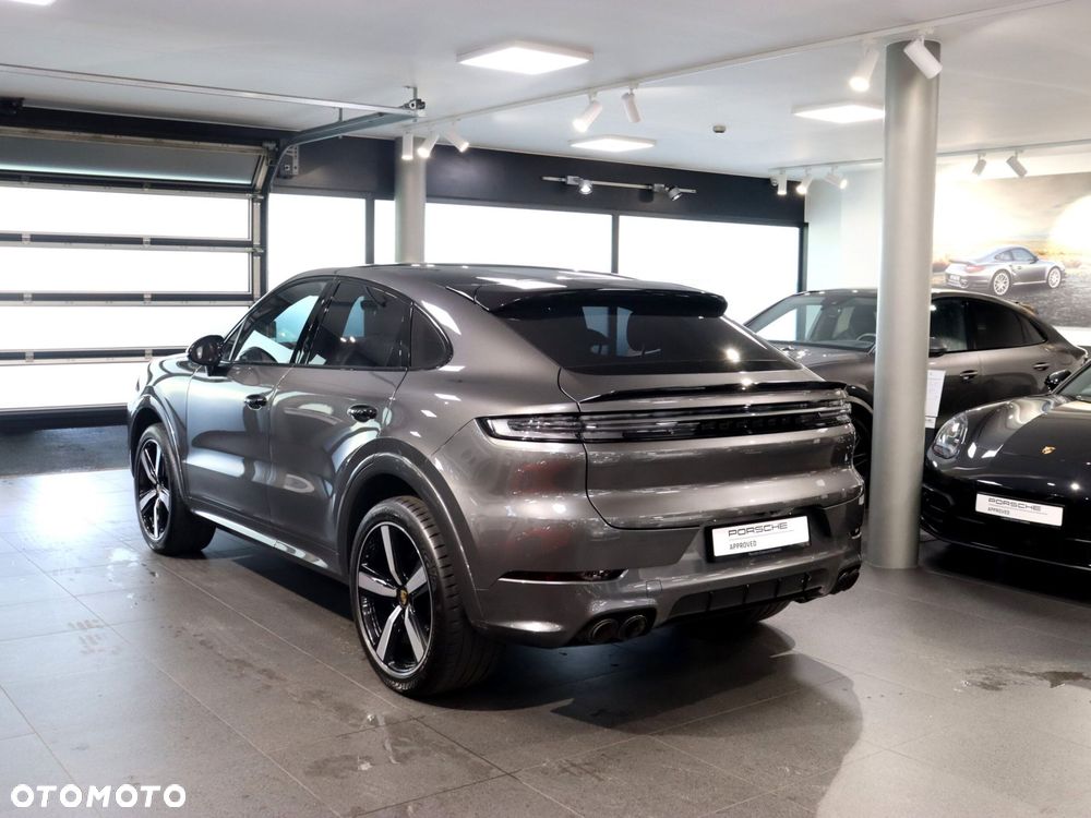 Porsche Cayenne GTS - 3