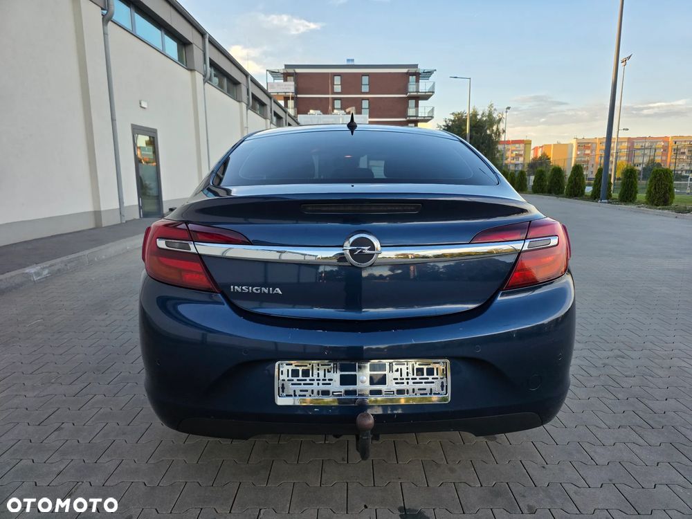 Opel Insignia - 8