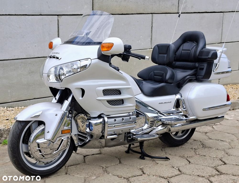 Honda GL - 10