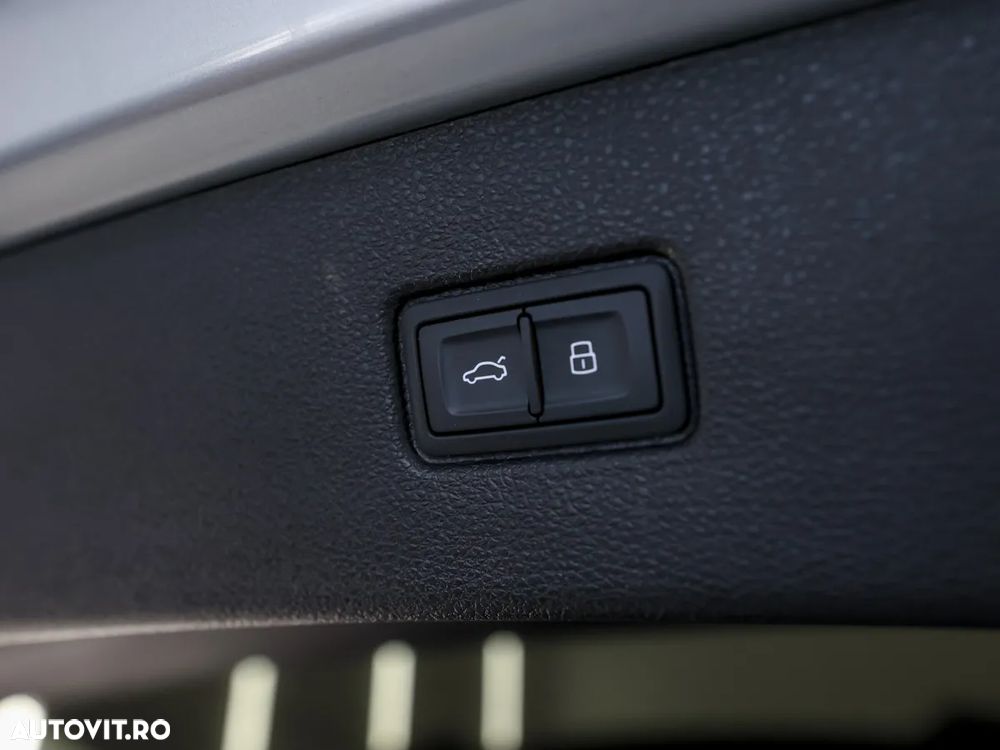 Audi Q7 3.0 50 TDI quattro Tiptronic MHEV S Line - 35