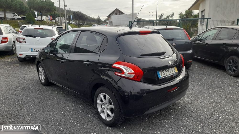 Peugeot 208 1.4 HDi Active - 4