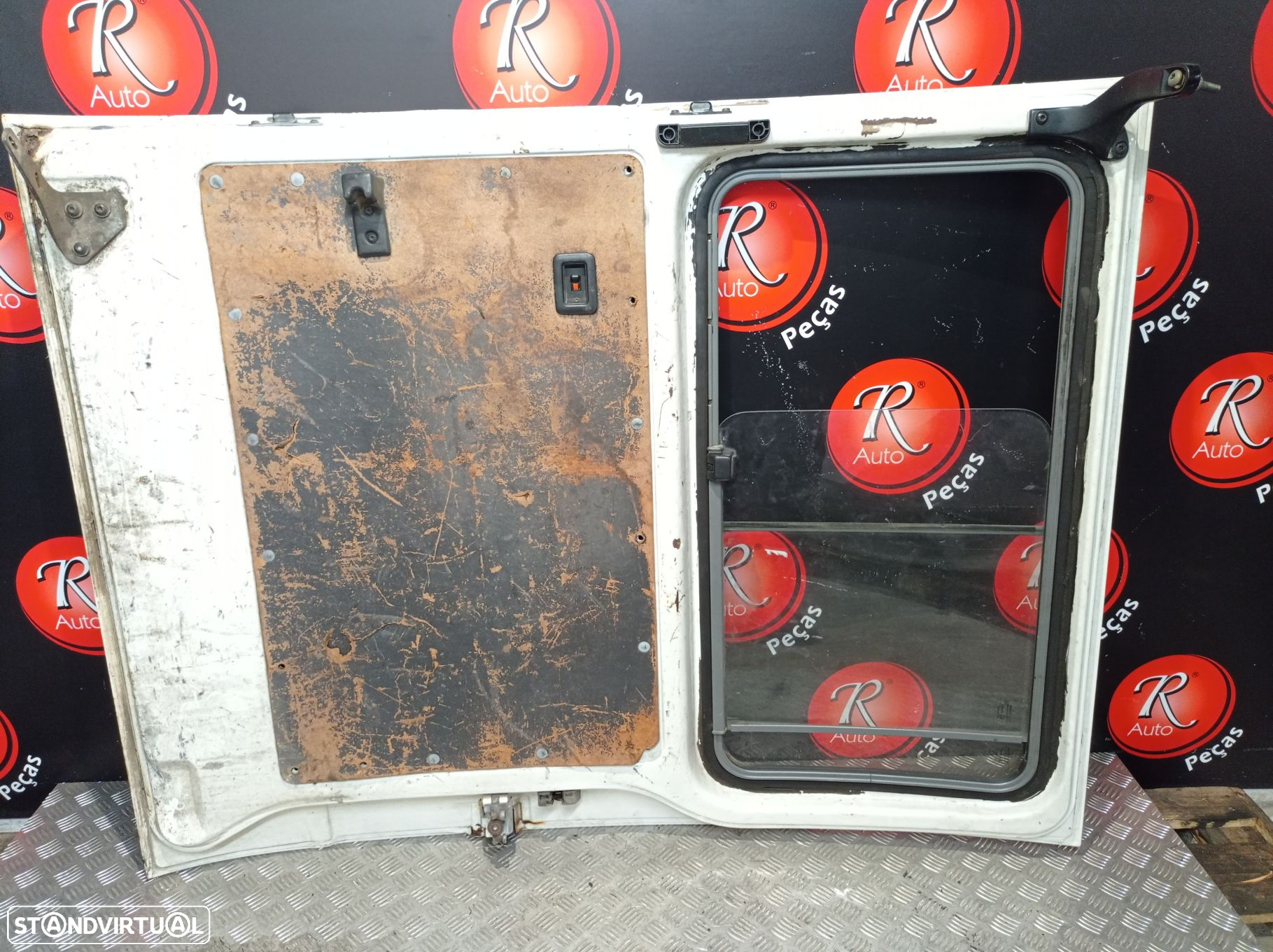 Porta Lateral Drt Ford Transit Caixa (T_ _) - 2