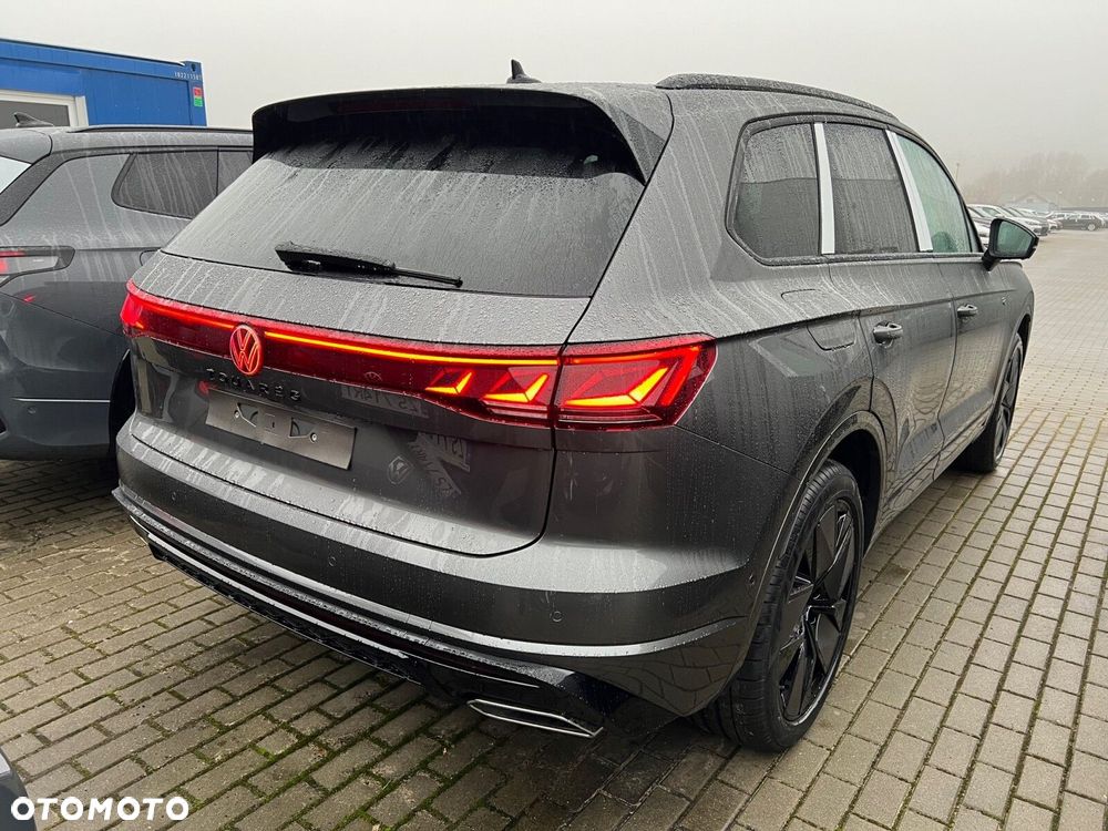 Volkswagen Touareg 3.0 V6 TDI 4Motion R-Line - 4