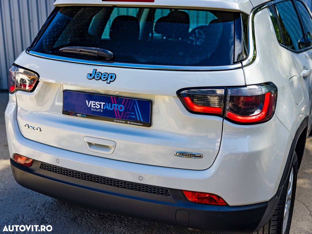 Jeep Compass 2.0 M-Jet 4x4 AT Longitude - 34