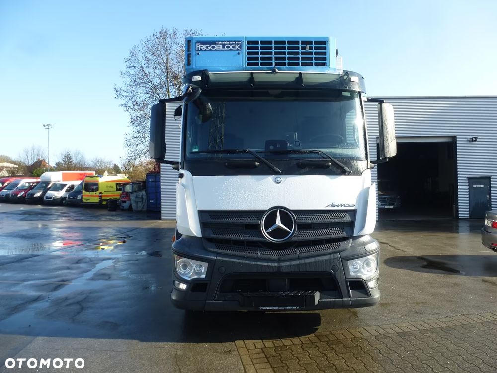 Mercedes-Benz ACTROS ANTOS 2543 6X2 CHŁODNIA IZOTERMA OS SKRĘTNA PODNOSZONA SUPER STAN - 2