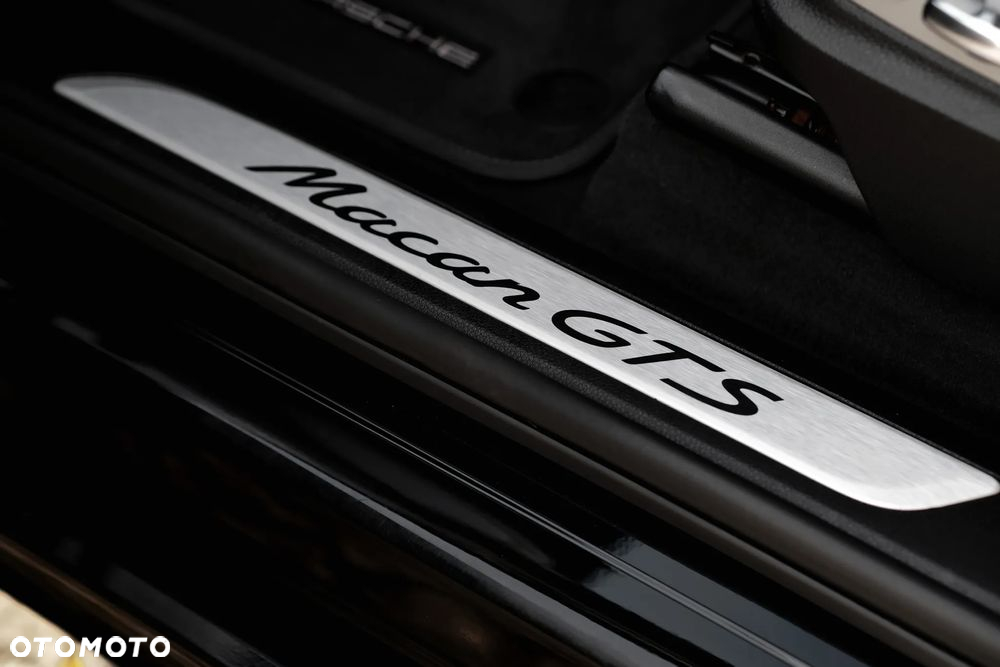 Porsche Macan - 15