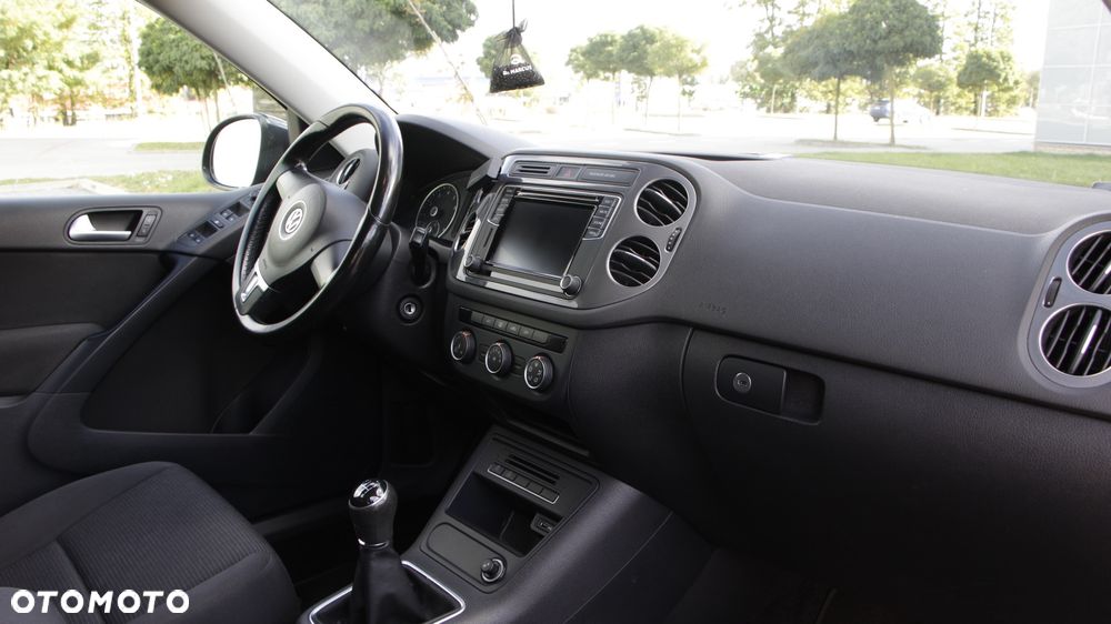 Volkswagen Tiguan - 30