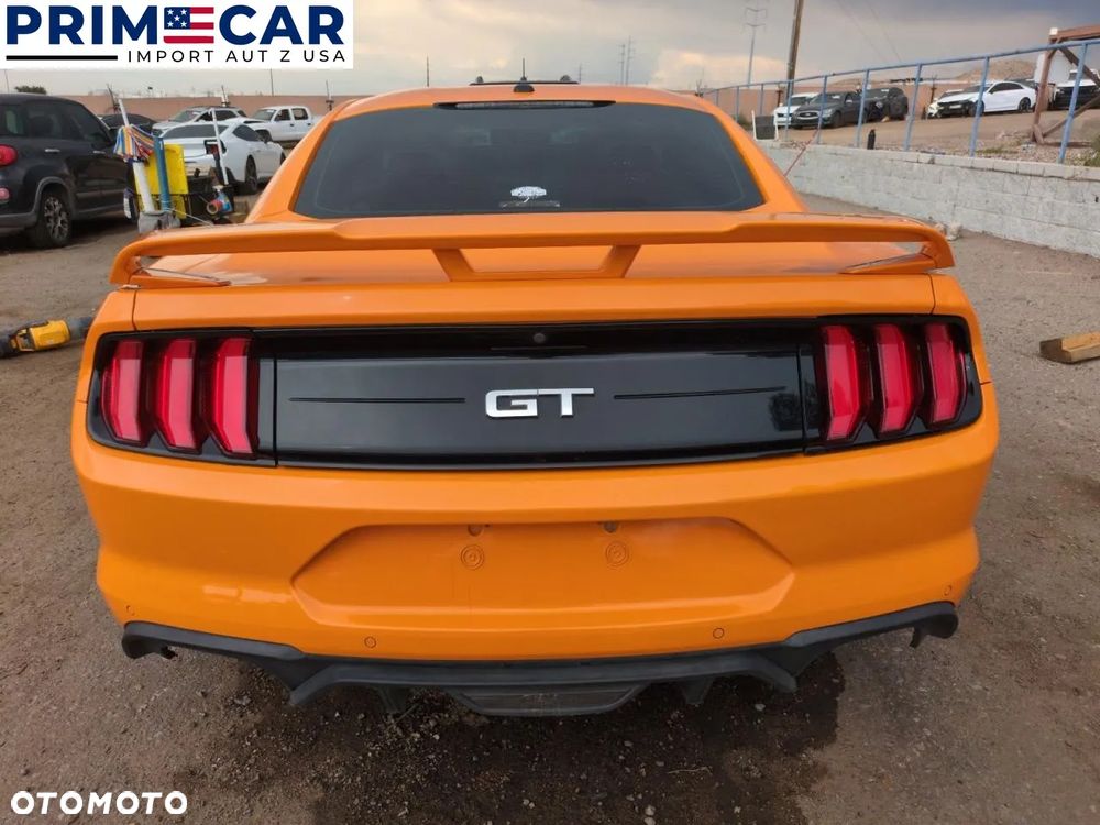 Ford Mustang 5.0 V8 GT - 6