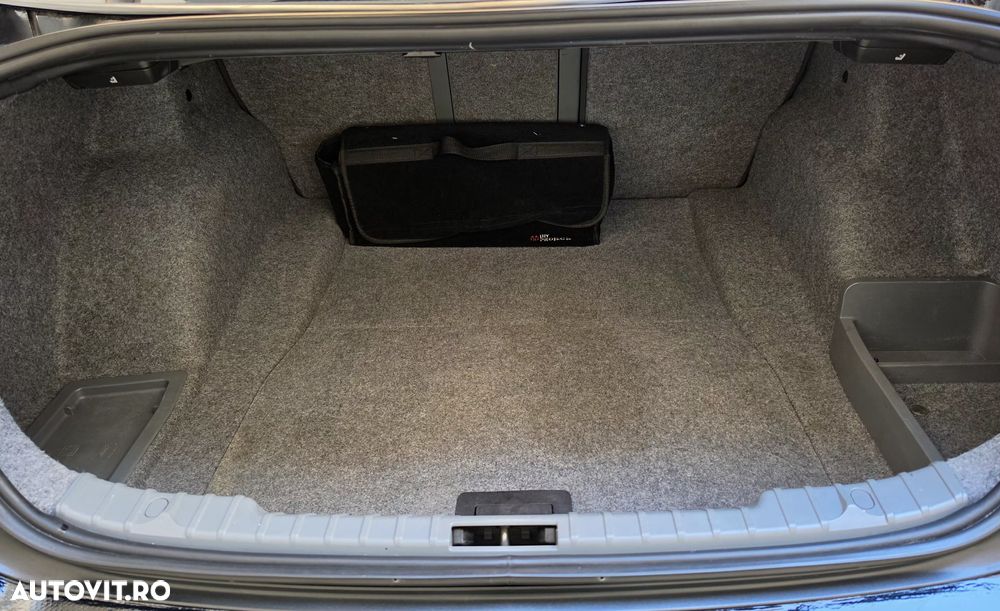 BMW Seria 3 320d DPF Aut. - 5