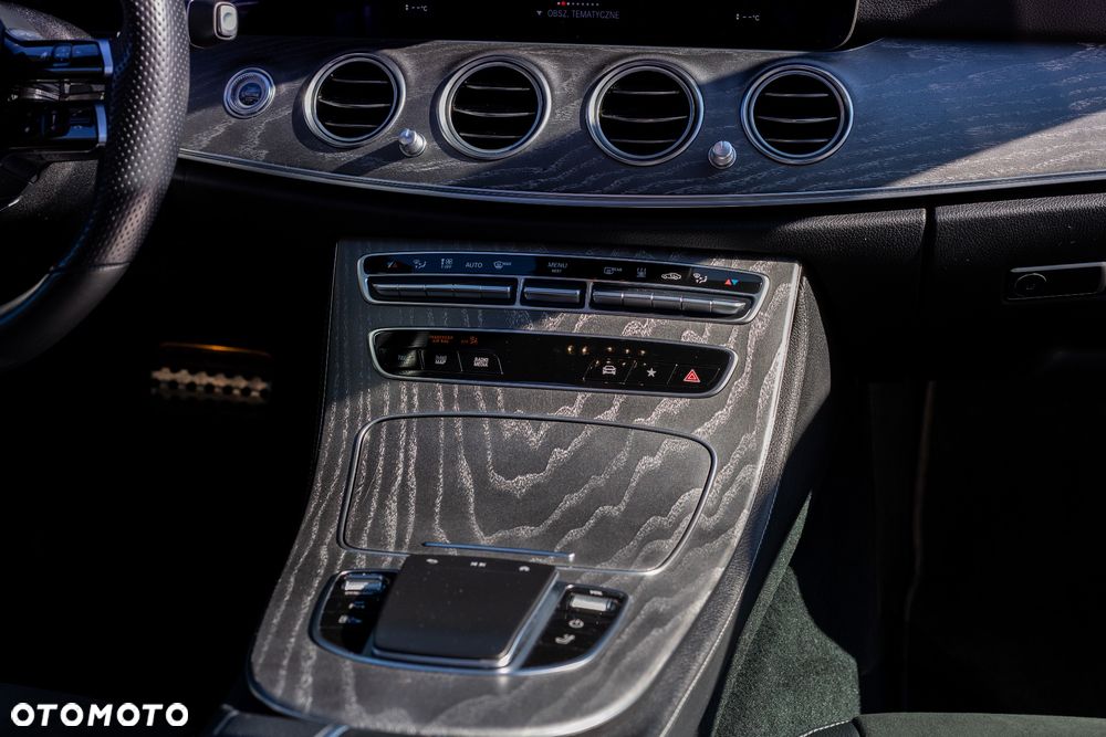 Mercedes-Benz Klasa E 300 de 4Matic 9G-TRONIC Night Edition - 18