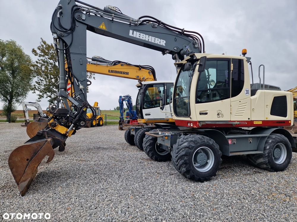 Liebherr 916 - 2
