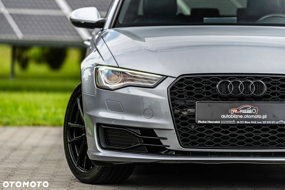 Audi A6 Avant 2.0 TDI Ultra S tronic - 13