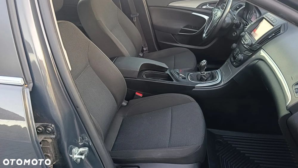Opel Insignia - 15