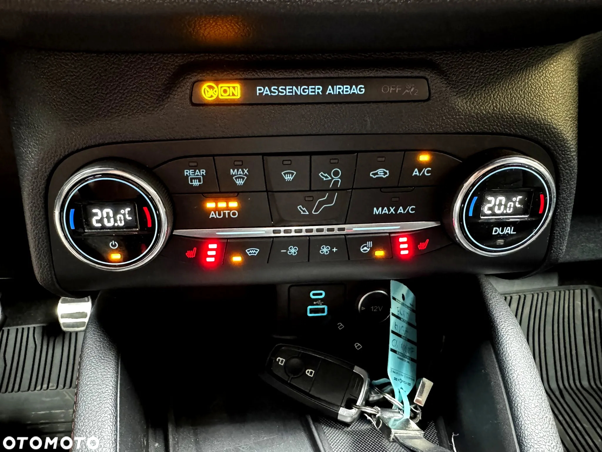 Ford Kuga 1.5 EcoBoost FWD ST-Line X - 18