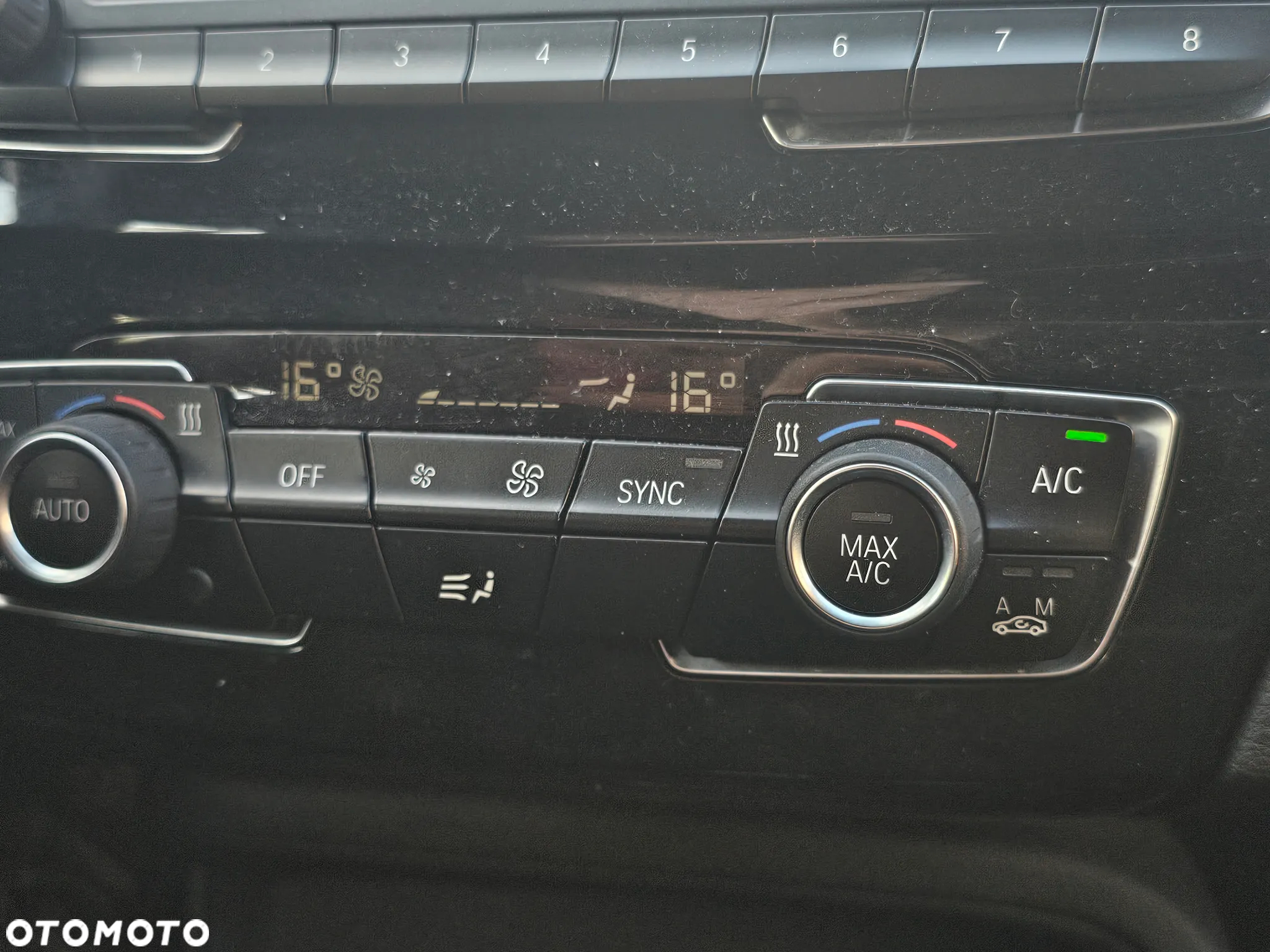 BMW X1 xDrive18d Sport Line - 11