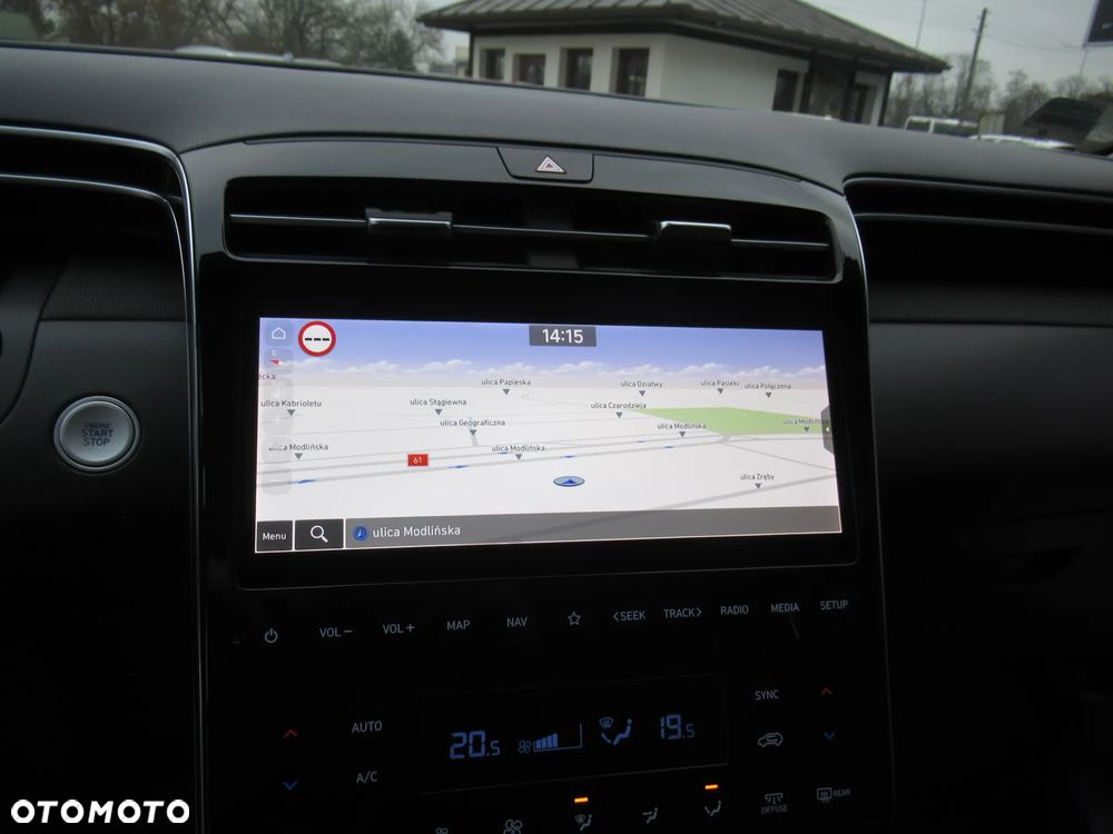 Hyundai Tucson 1.6 T-GDi HEV Executive 2WD - 20