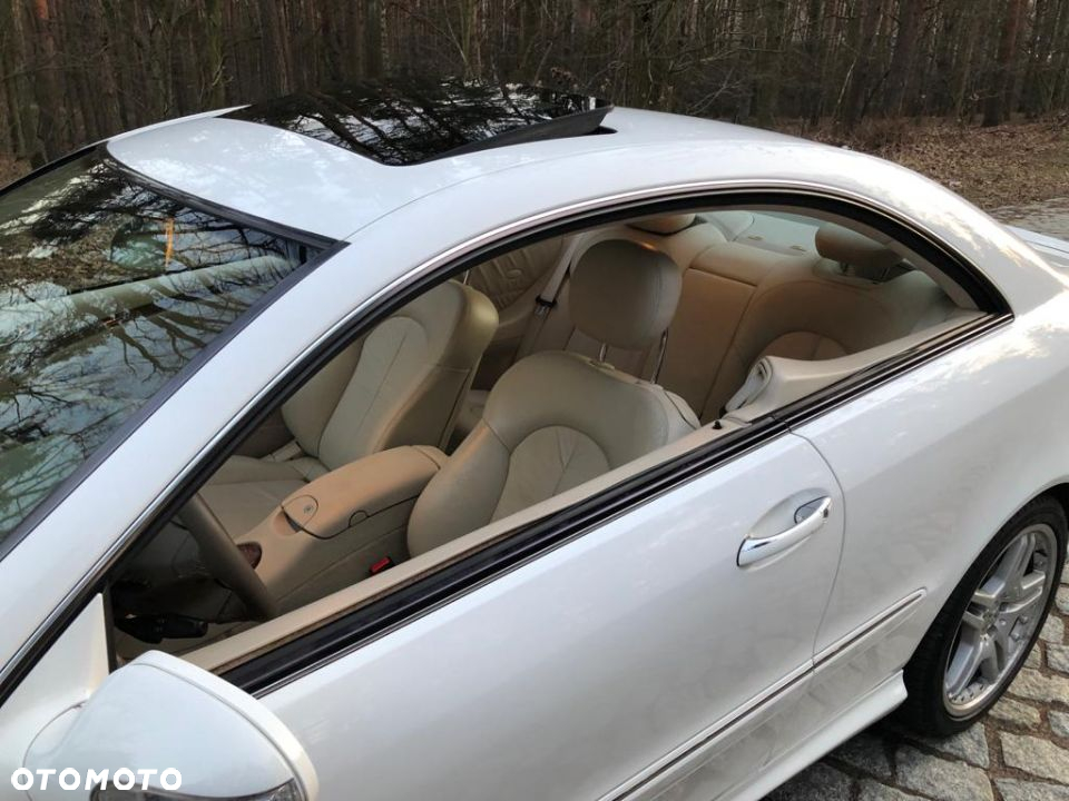 Mercedes-Benz CLK - 11