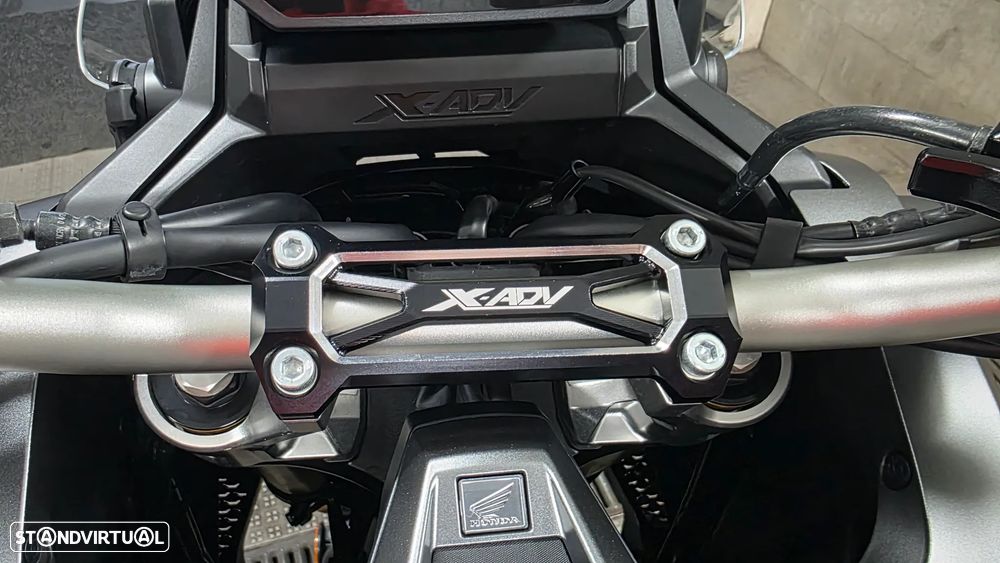 Honda X-ADV Escape Akrapovic Top Case - 17