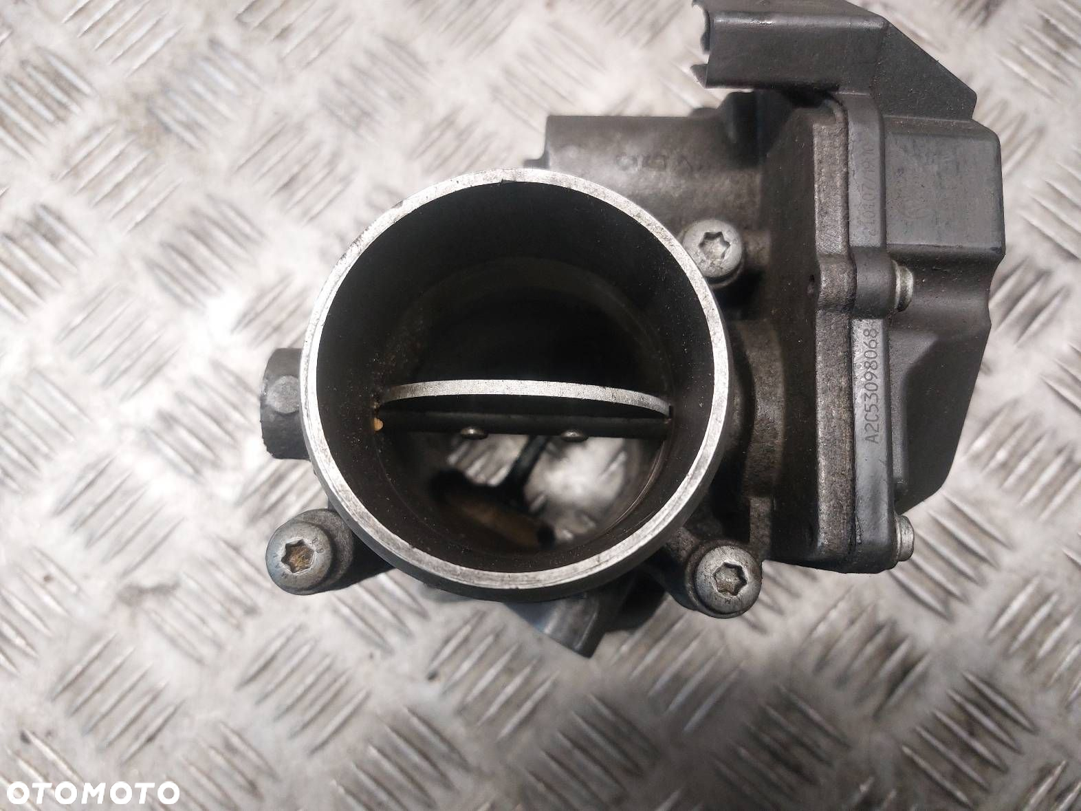 PRZEPUSTNICA EGR VOLKSWAGEN TRANSPORTER T5 2.5 TDI 076128063A - 3