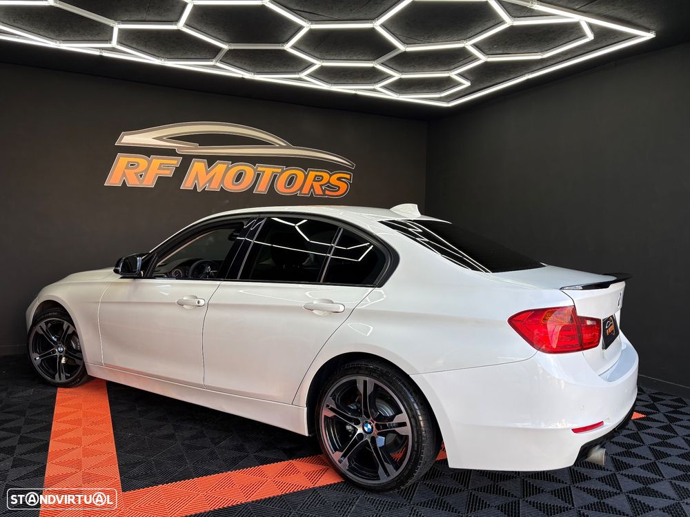 BMW 320 d Efficient Dynamic Edition Modern Line - 31