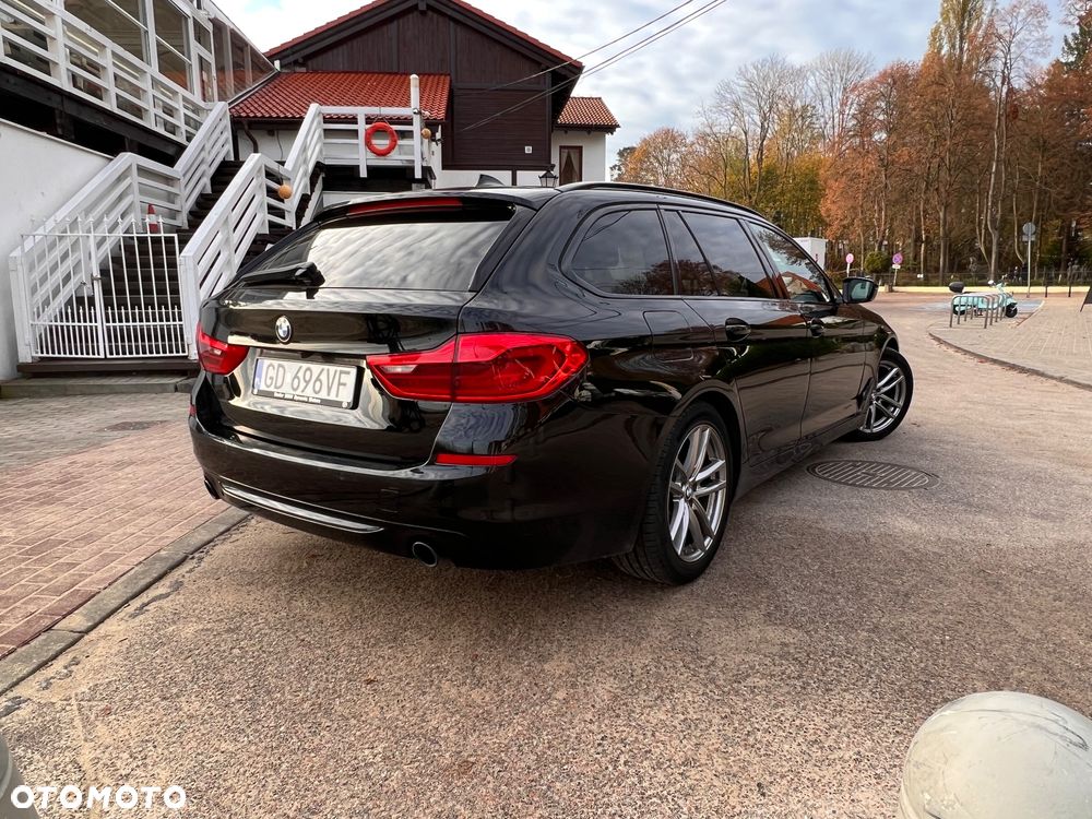 BMW Seria 5 520d M Sport Edition - 1