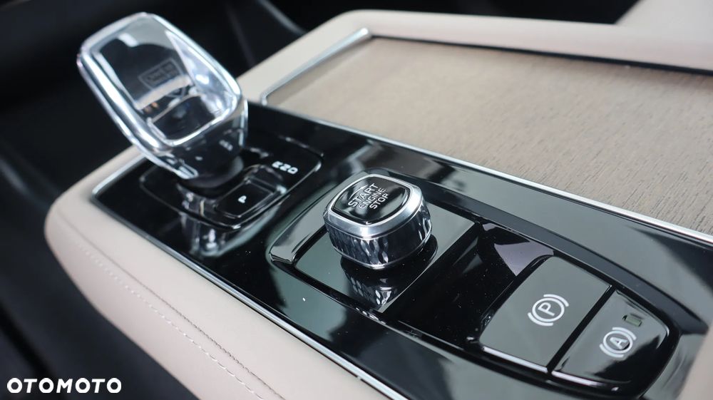 Volvo XC 90 B5 B AWD Plus Bright 7os - 25