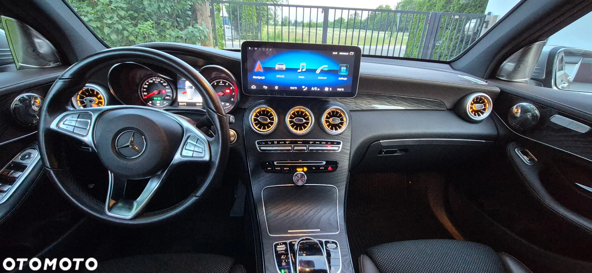 Mercedes-Benz GLC 250 4Matic 9G-TRONIC - 25