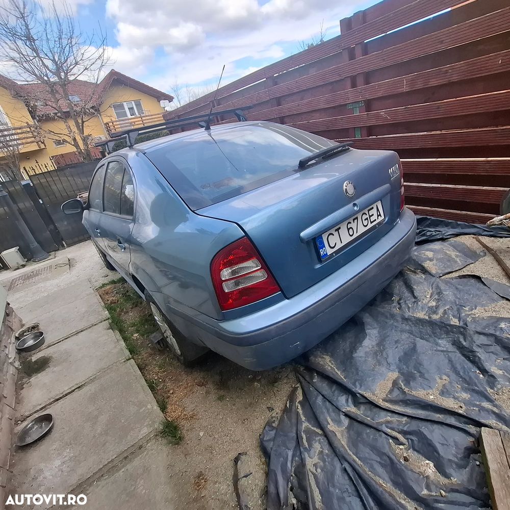 Skoda Octavia 1.4 - 8