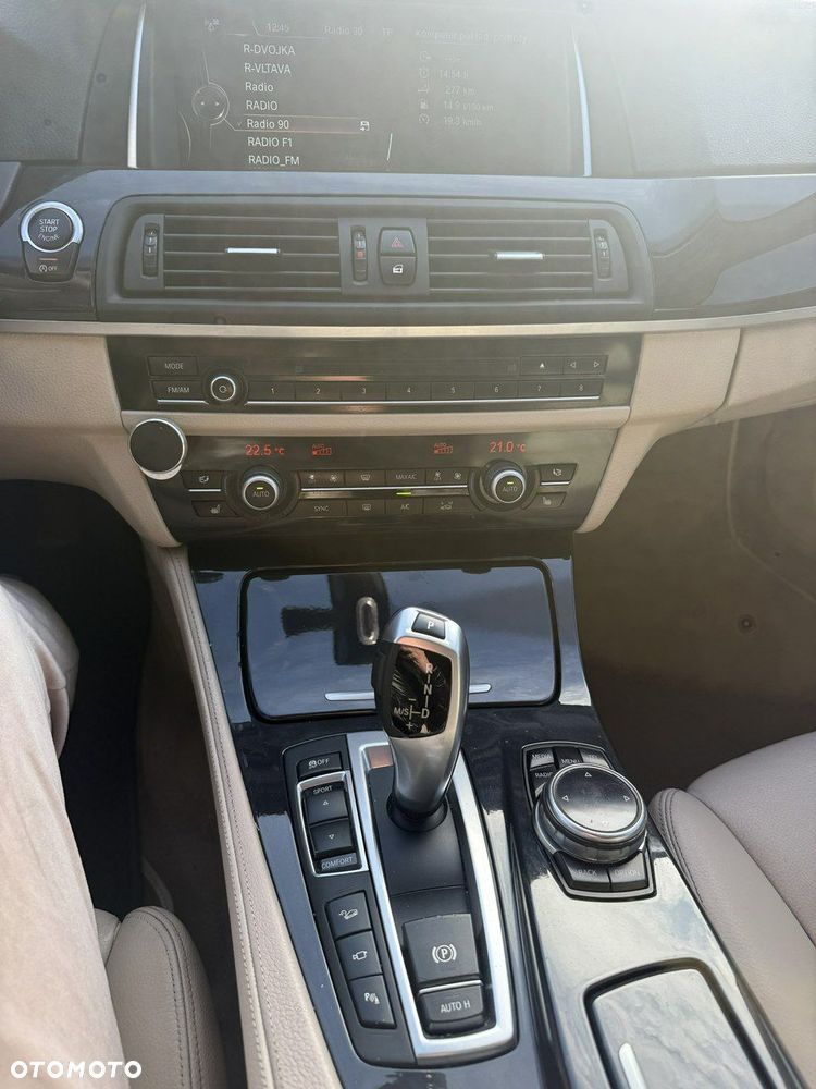 BMW Seria 5 528i xDrive Luxury Line - 20