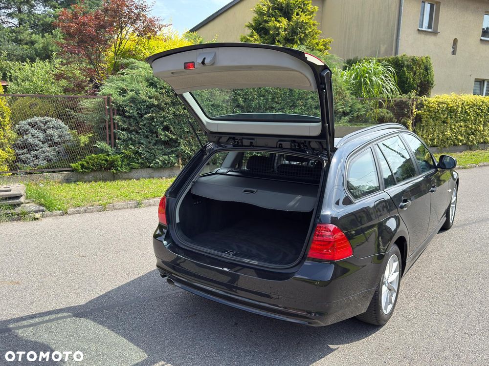 BMW Seria 3 320d - 8