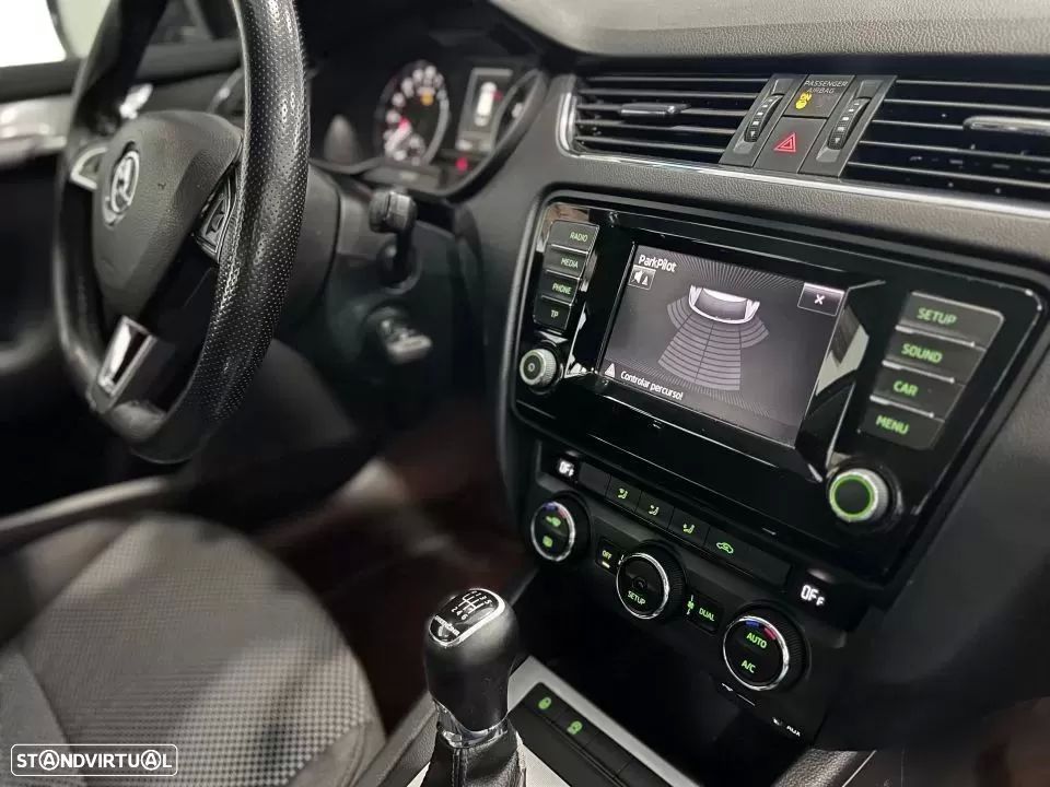 Skoda Octavia Break - 14