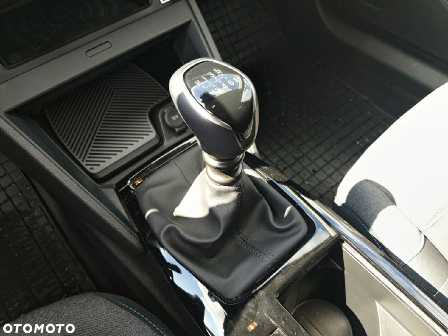 Citroën C4 1.2 PureTech Max S&S - 15