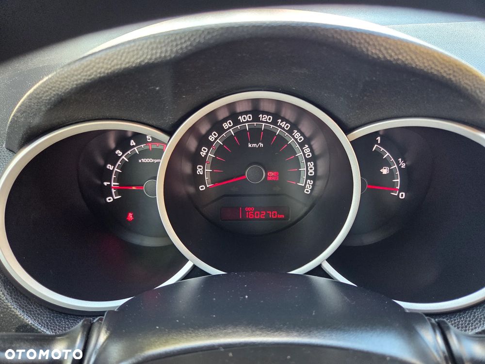 Kia Venga 1.4 CRDi 90 Vision - 19