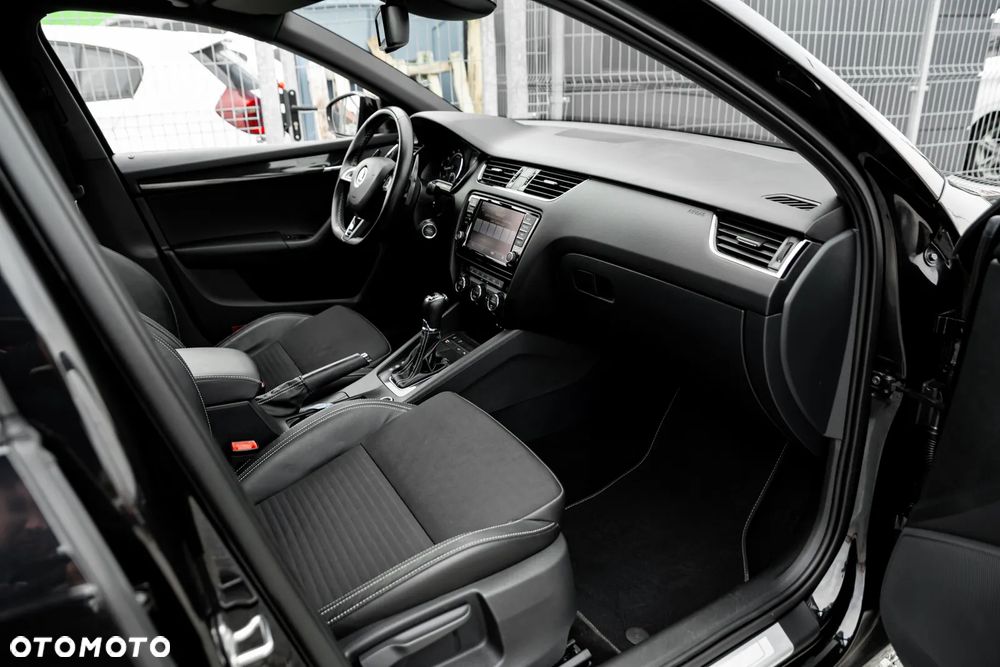 Skoda Octavia 2.0 TSI (Green tec) DSG RS - 22