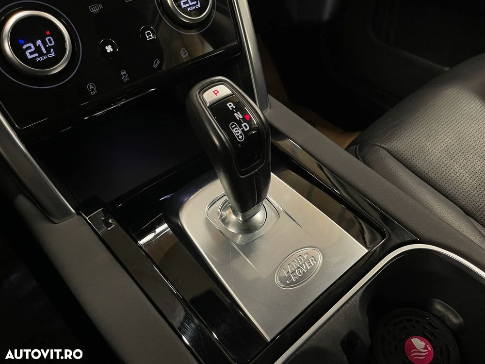 Land Rover Discovery Sport - 31