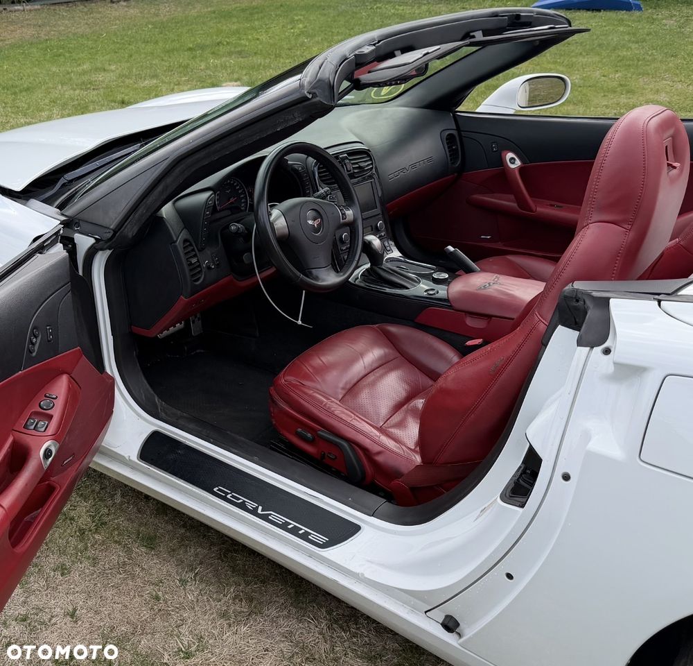Chevrolet Corvette - 4