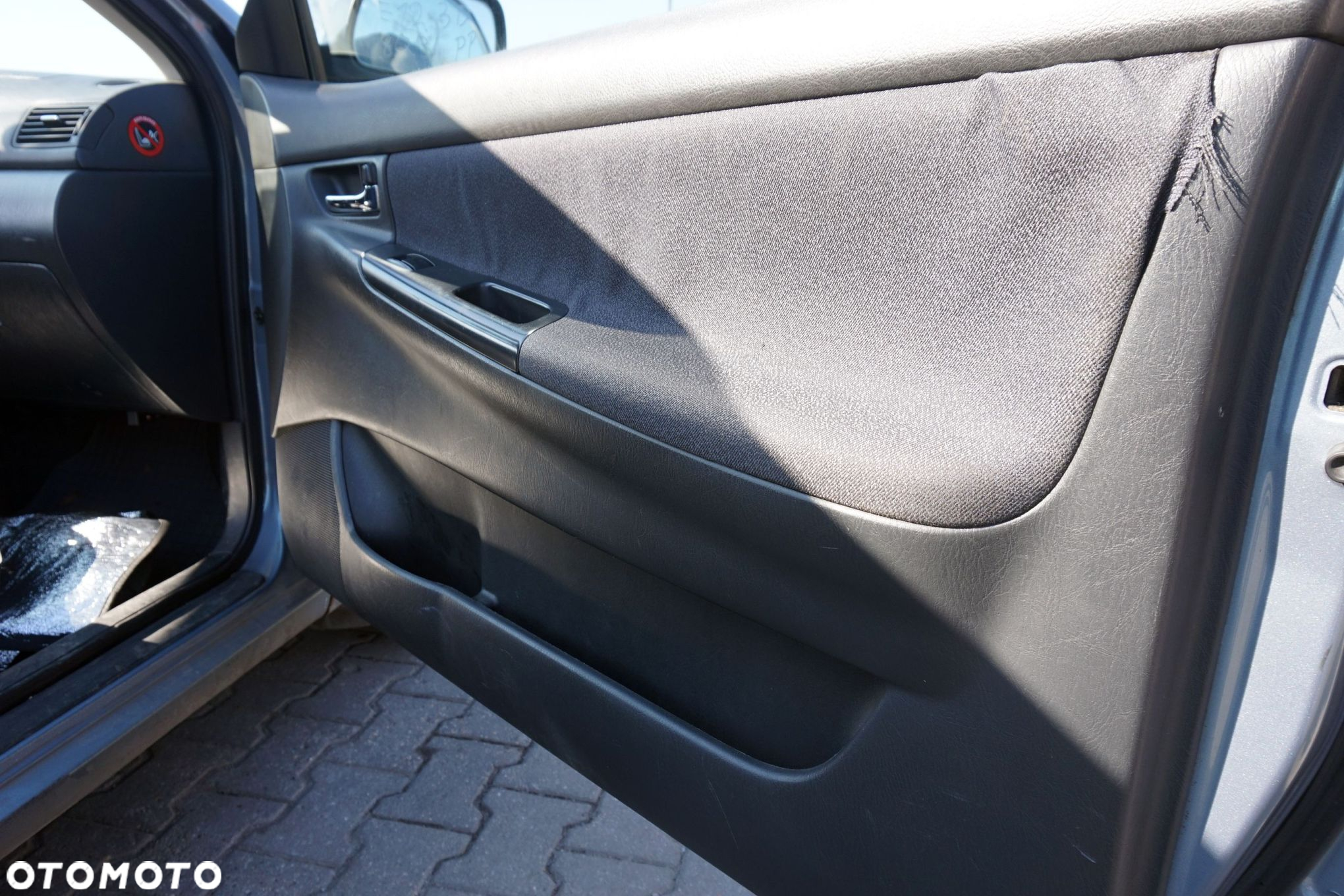 DRZWI PRZEDNIE PRAWE COROLLA E12 3D HB 8Q3  SREBRNY TOYOTA 2001-2004 - 9