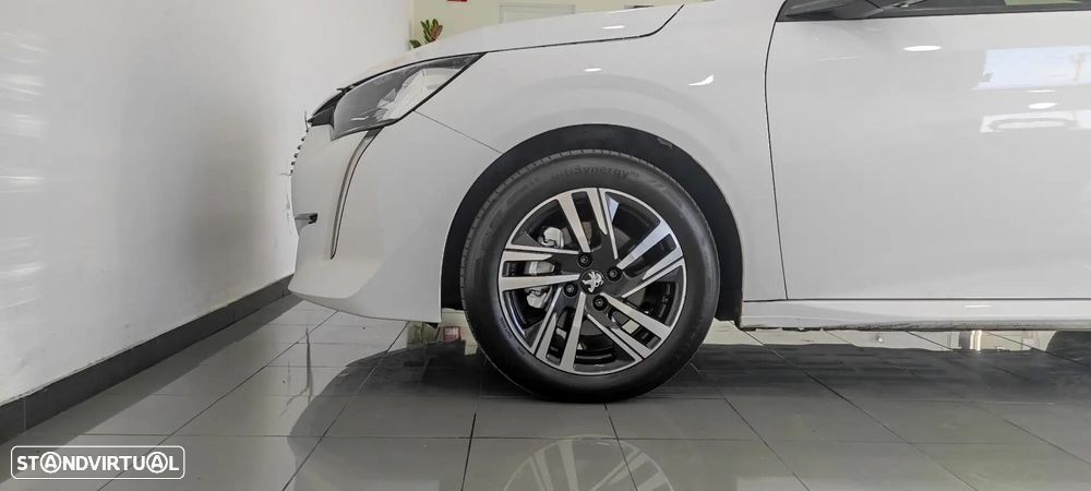 Peugeot 208 1.2 PureTech Allure - 44