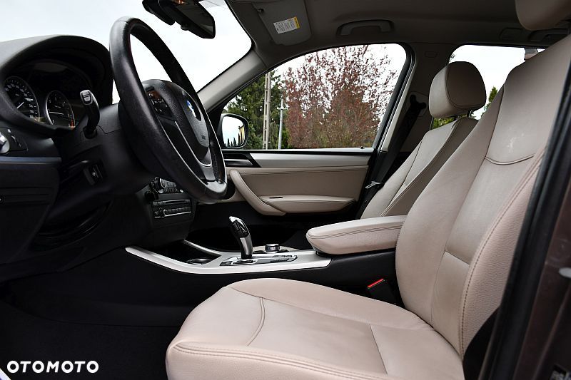 BMW X3 xDrive20d - 10